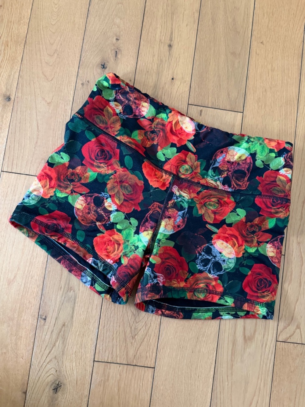 FLEO Rose and Skull Print Workout Shorts - Size Small